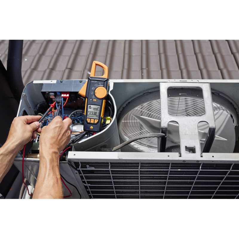 esto 770-3 Hook-Clamp Power Meter at work